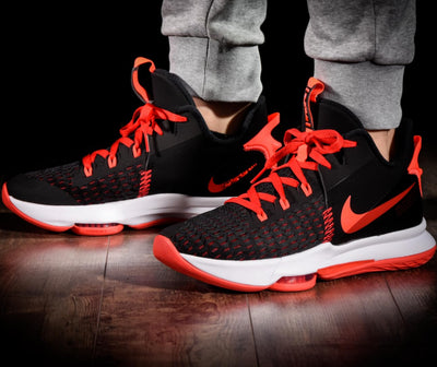 Nike Men's Lebron Witness 5