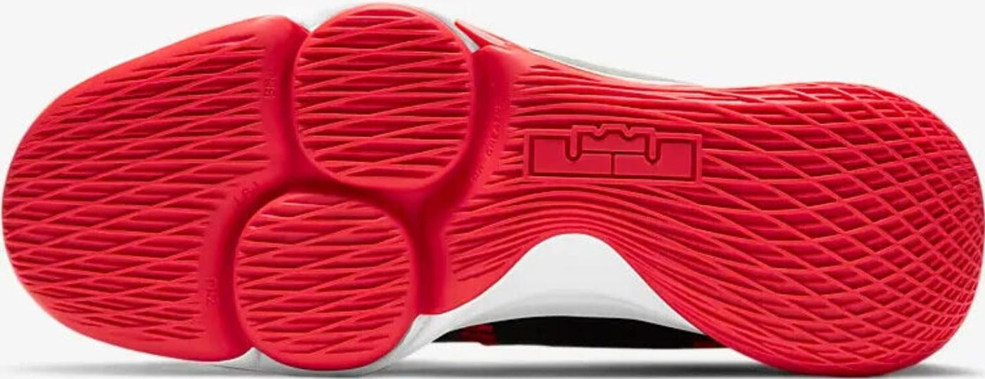 Nike Men's Lebron Witness 5