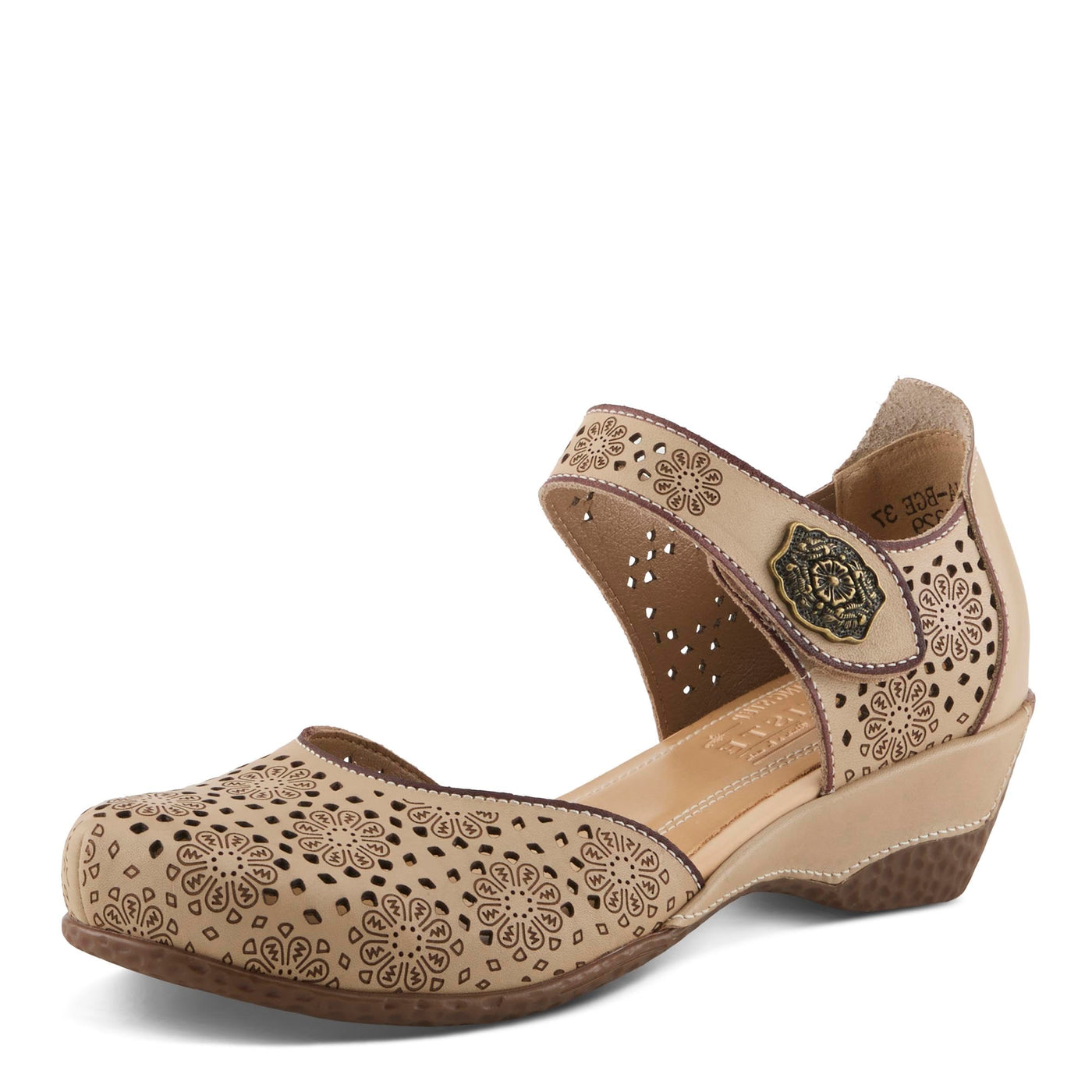 L'Artiste by Spring Step Women's Americana Mary Jane Flat, Beige, 9