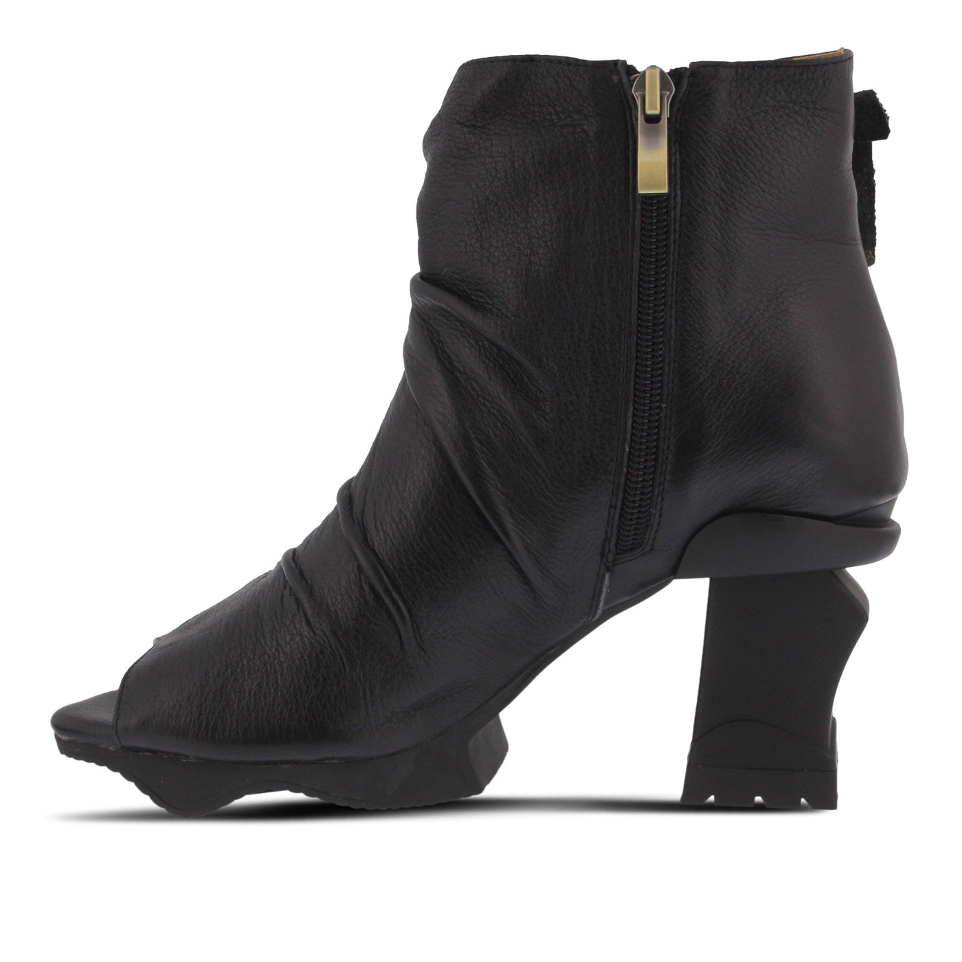 Spring Step L`Artiste Women's Nesgara Shootie