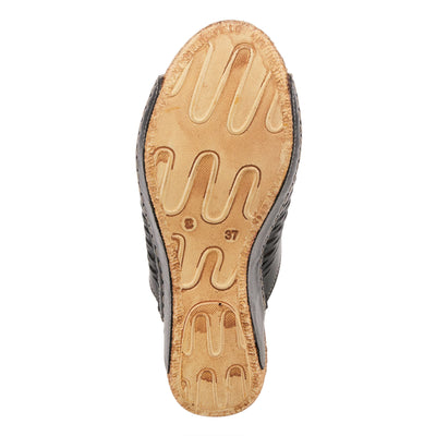 Spring Step Women's CUNACENA Slipper, Black, 7.5-8