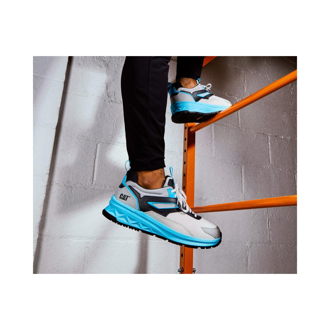 Caterpillar Streamline Runner Carbon Composite Toe Work Shoe Men Bright White/Blue
