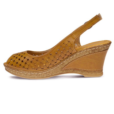 PATRIZIA Women's Candace Sandal