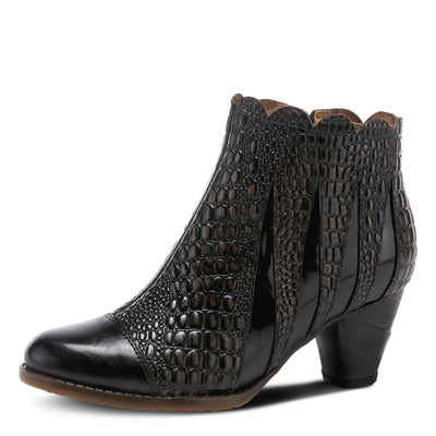 L'ARTISTE EXTROVERT BOOTIES