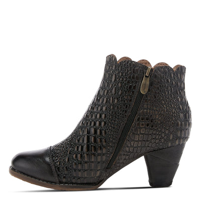 L'ARTISTE EXTROVERT BOOTIES