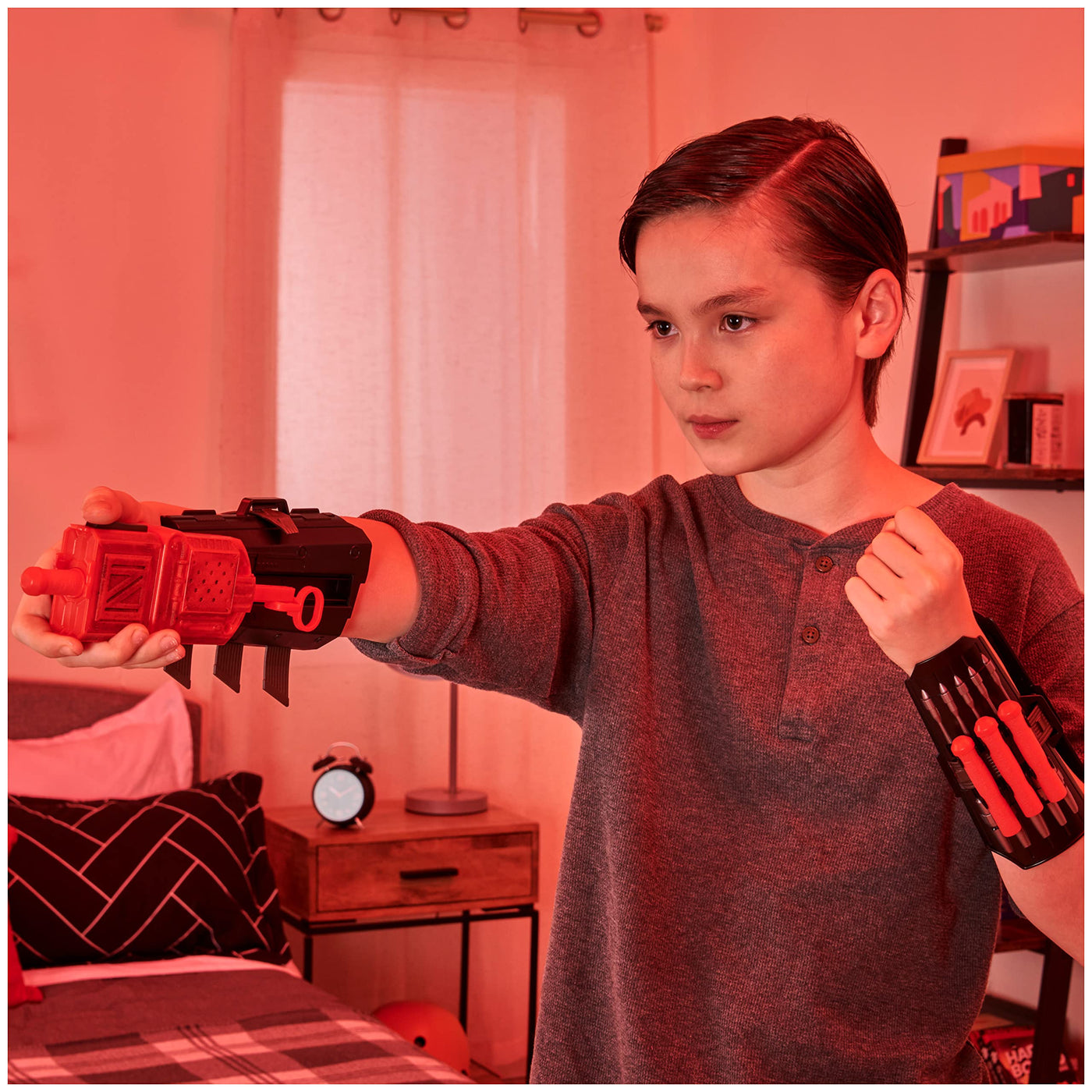 DC Comics, Batman Gauntlet with Launcher, Interactive Role-Play Toy, The Batman Movie Collectible Kids Toys for Boys and Girls Ages 4 and up