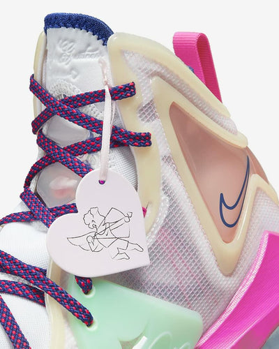 Nike mens Lebron 19 Basketball