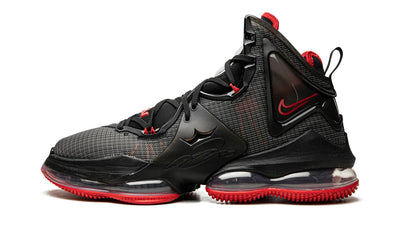 Nike Men's Lebron 19 Space Jam Basketball Shoes, Black/Red, 9.5