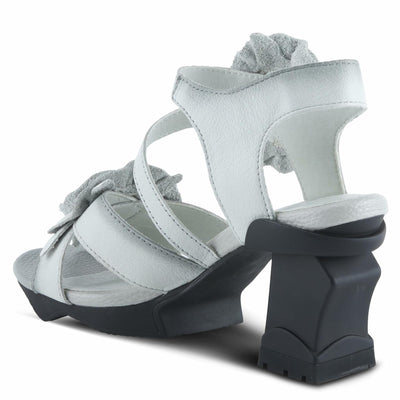 L'Artiste by Spring Step Women's Shelly Sandal, Light Grey, 6.5-7