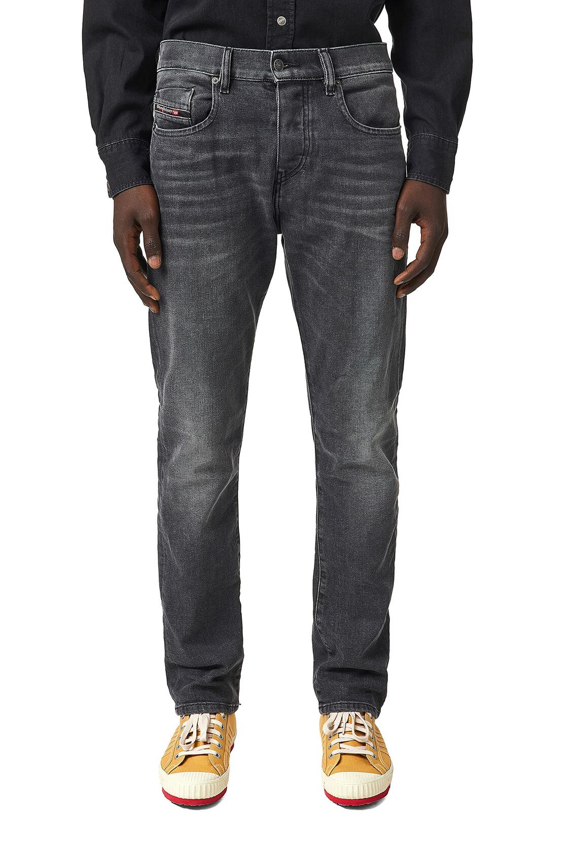 Diesel 2020 D-Viker 09B42 Straight Jeans Jeans Man Black