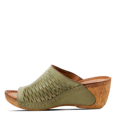 Spring Step Women's CUNACENA Slipper, Olive, 10.5-11